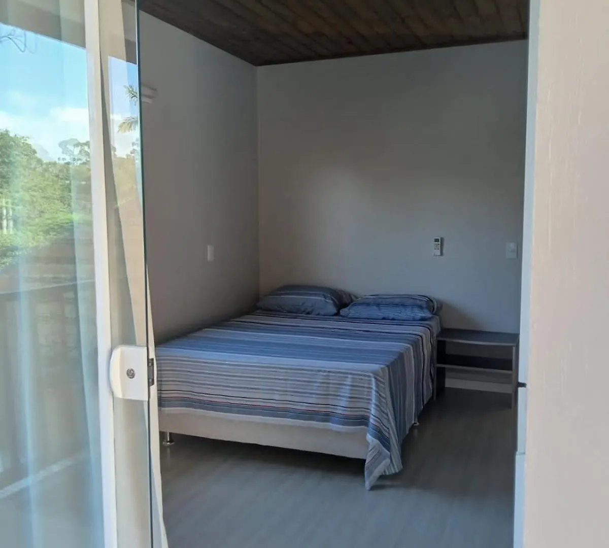 Acomodacao Tranquila Confortavel 15 Mt Da Praia Florianópolis Brasil